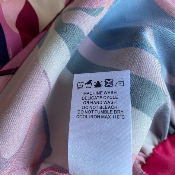 NWT CROSBY by Mollie Burch Blouse Top size M - Picture 7 of 8